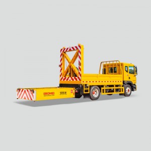 5122-12t 100k Truck Mounted Attenuator Vehicle